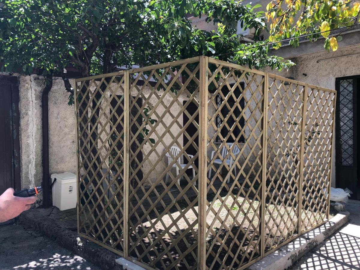 タリアコッツォBilocale In Centro Con Giardinoアパートメント エクステリア 写真